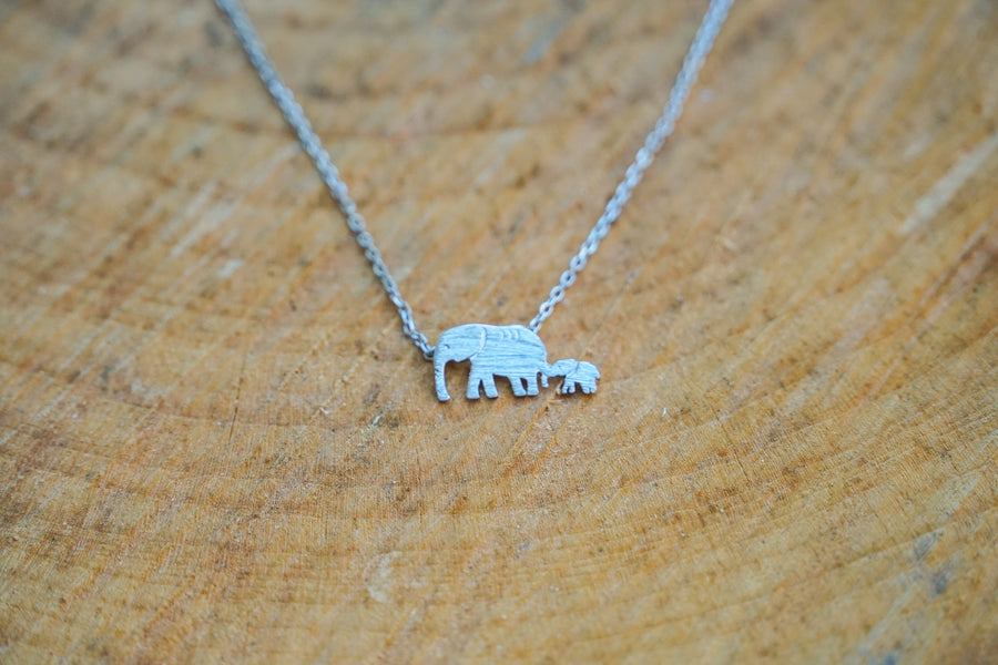 Mama & Baby Elephant Necklace – Sterling Silver