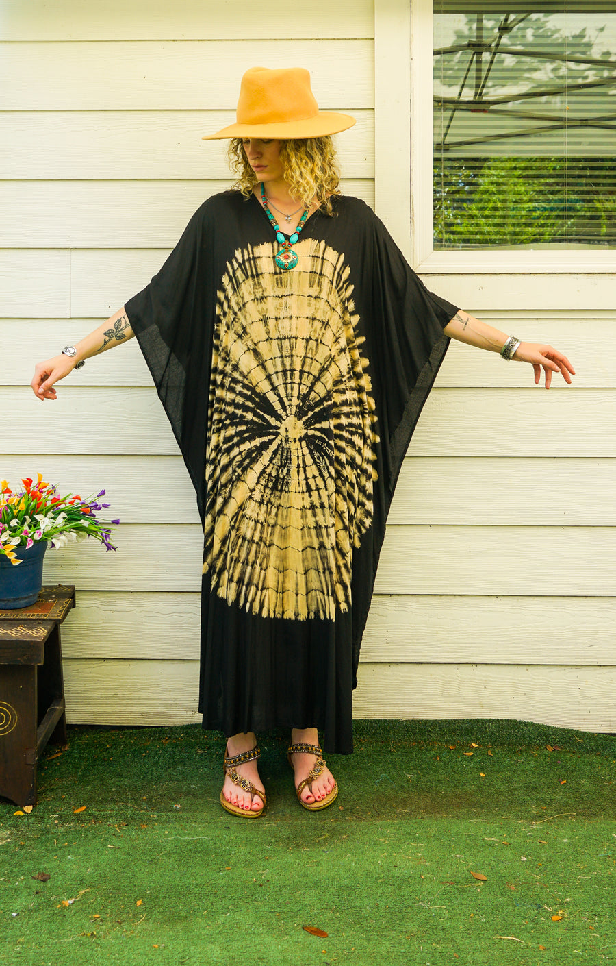 Eclipse Sunburst Waves Kaftan – Hand-Dyed Shibori Boho Maxi Dress, Black & Gold (M–4XL)