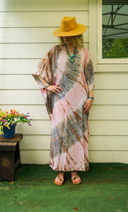 Blush Earth Waves Kaftan