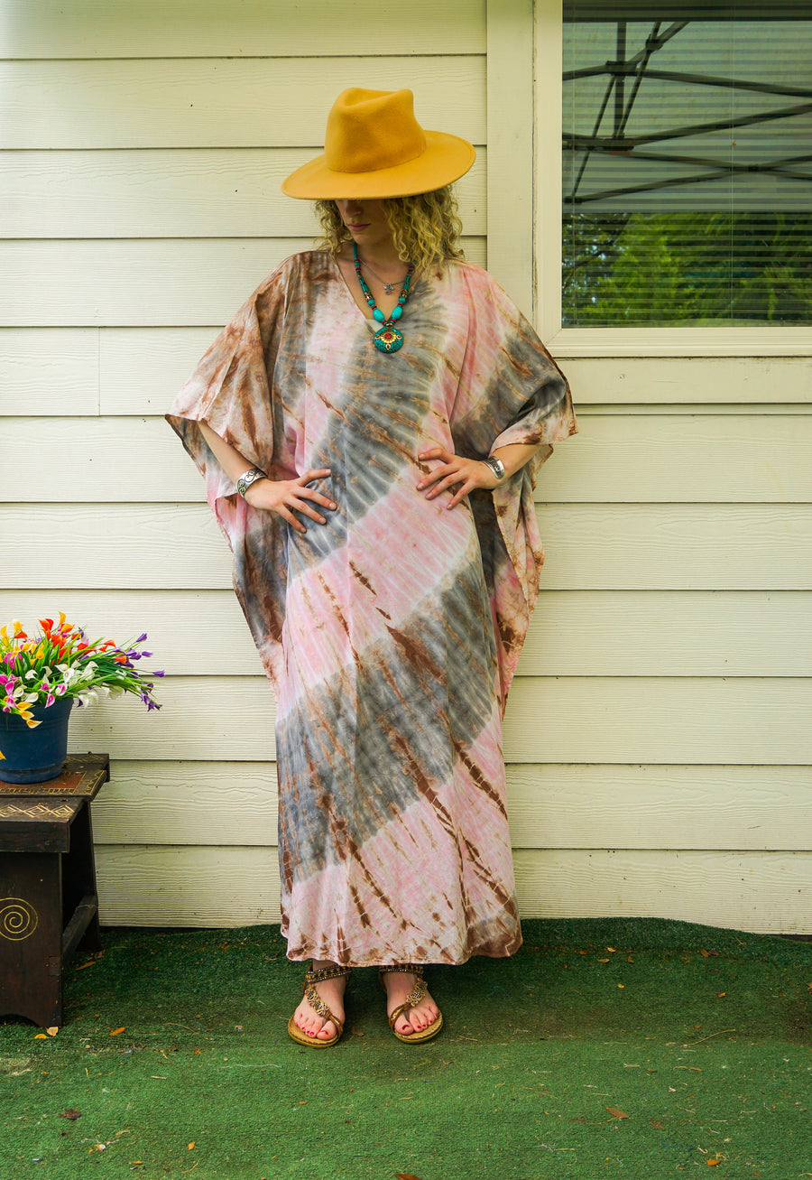 Blush Earth Waves Kaftan