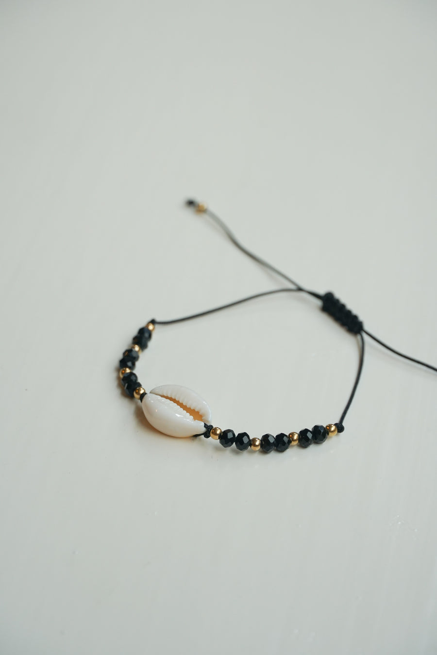 Black Shell Beaded Bracelet / Anklet