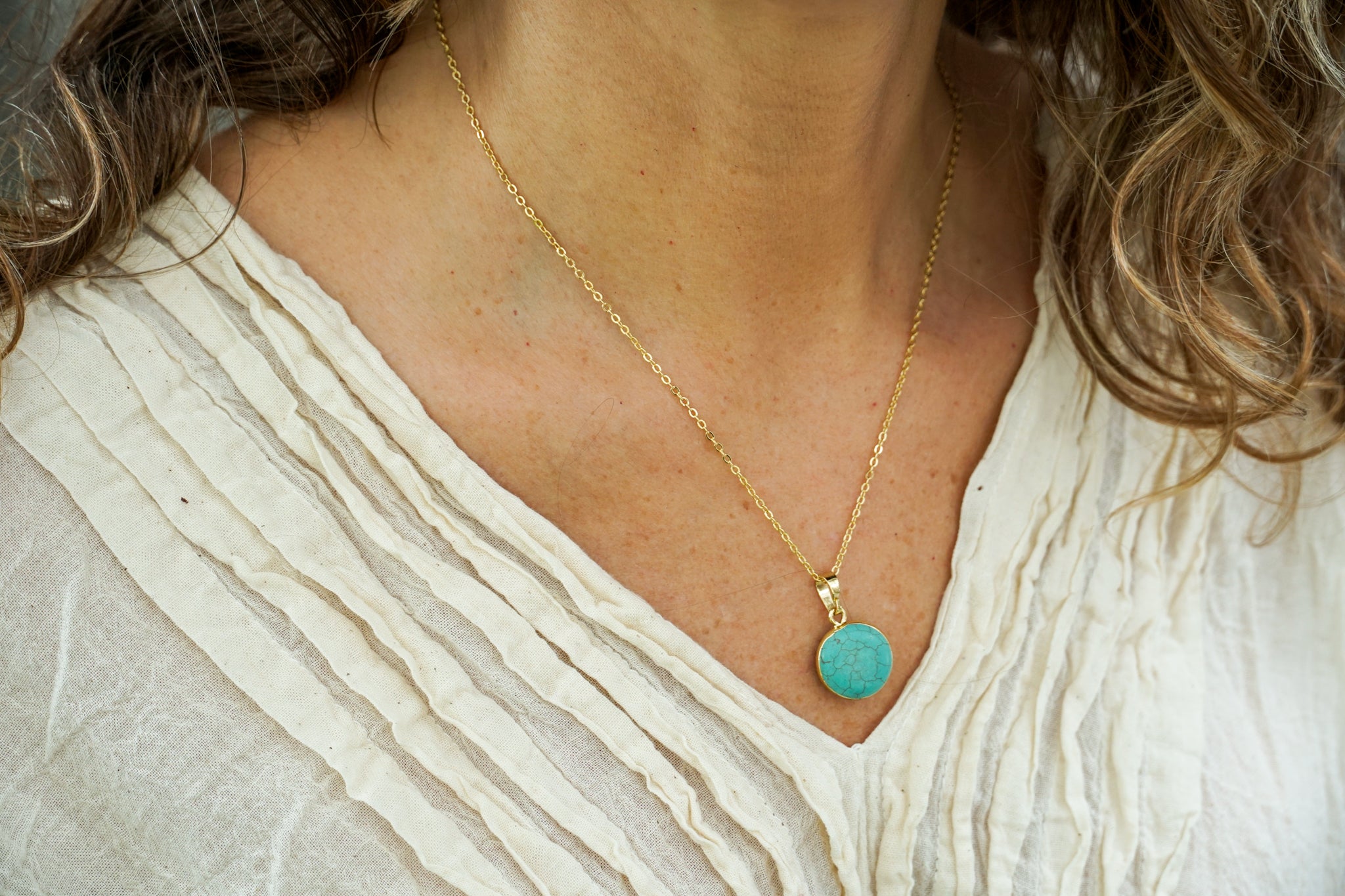 Turquoise Gold Pendant Necklace